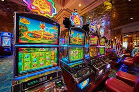 3form slot feature Rooms